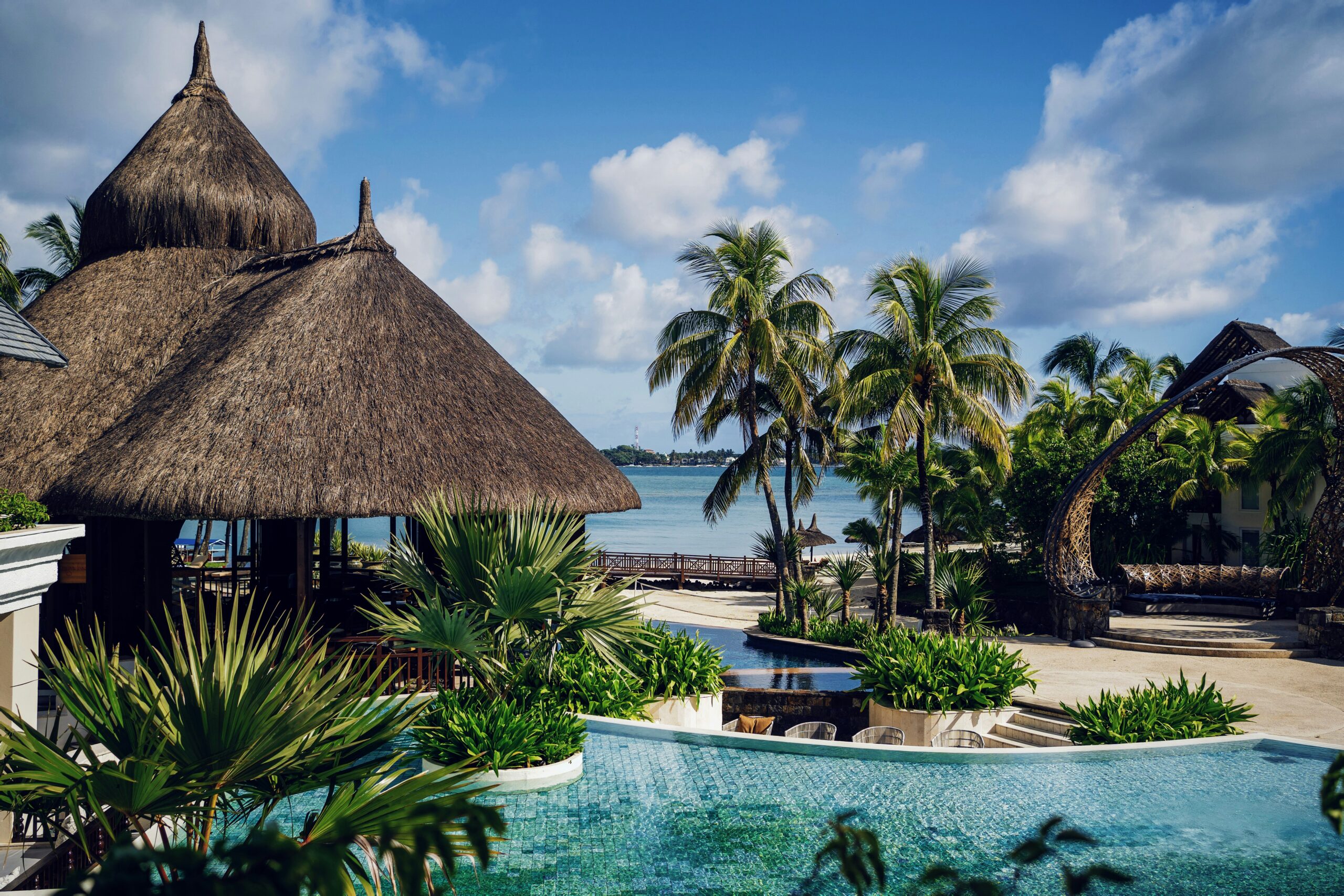 Luxury tropical resort with private pool included in a premium mauritius honeymoon package